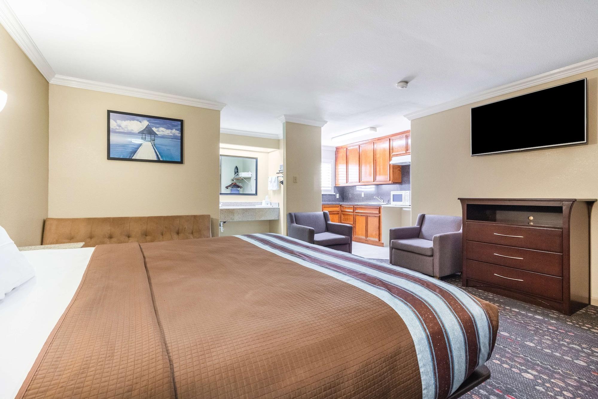 Americas Best Value Inn Houston Heights At I-45 Kültér fotó