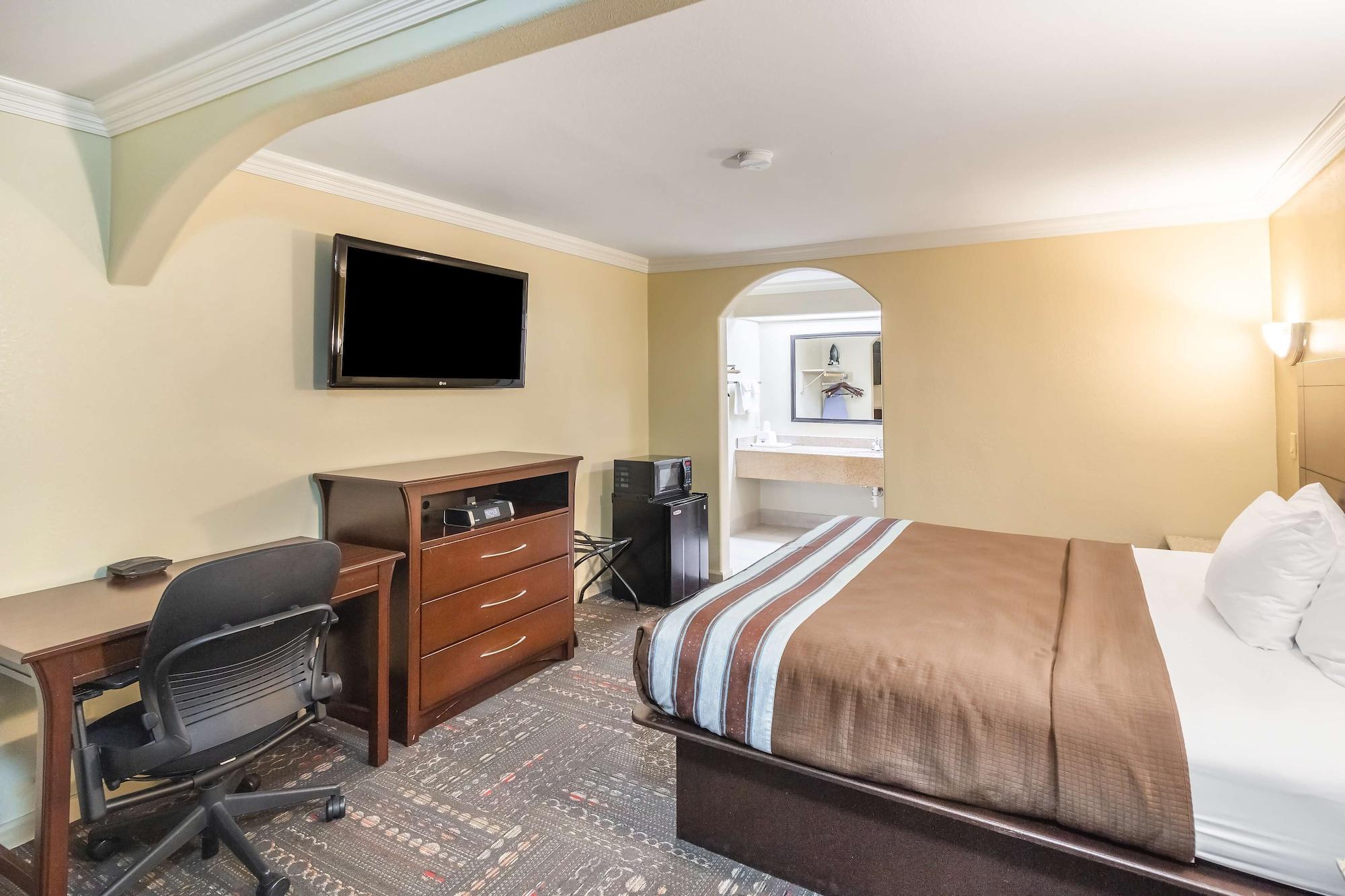 Americas Best Value Inn Houston Heights At I-45 Kültér fotó