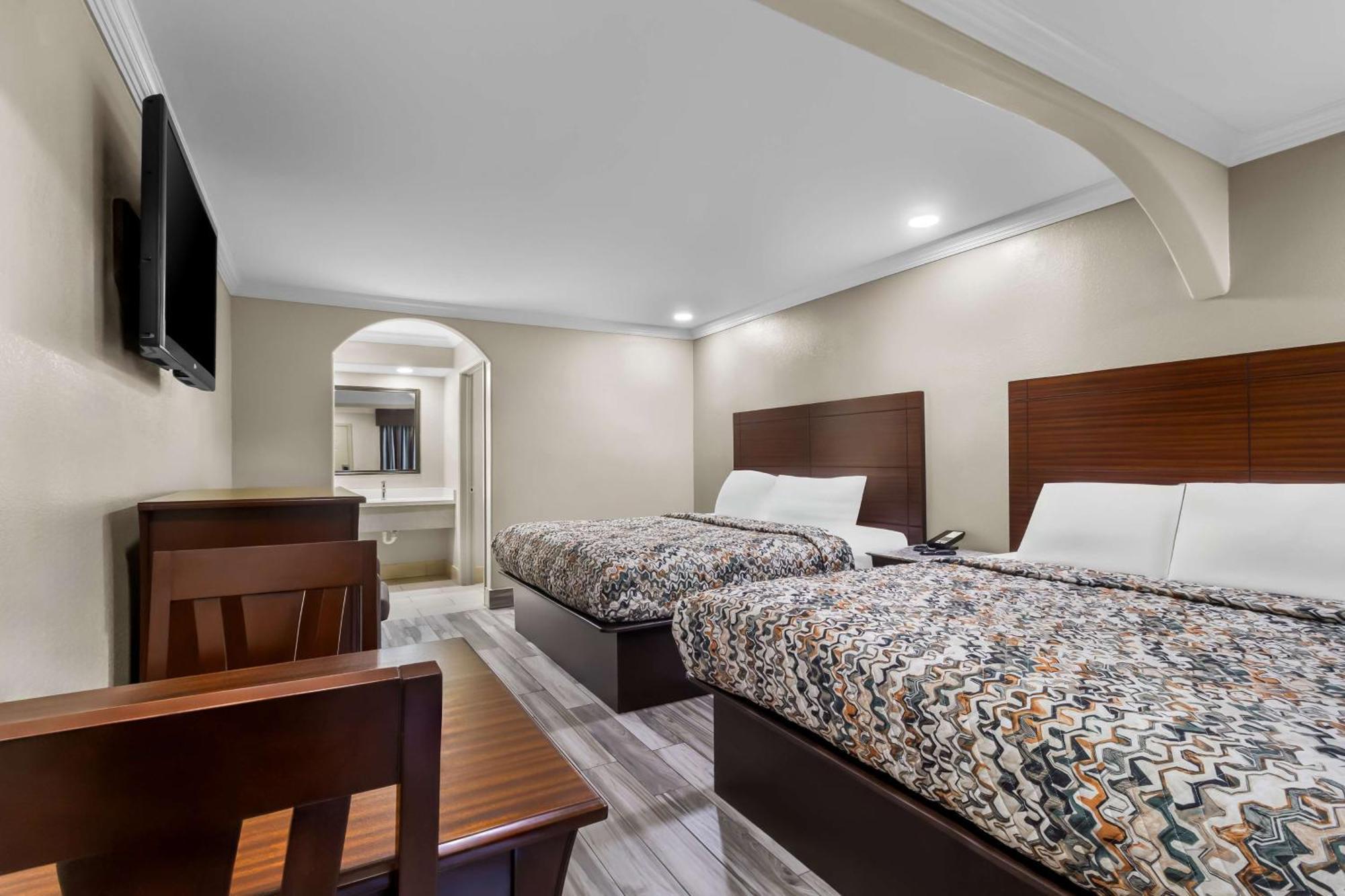 Americas Best Value Inn Houston Heights At I-45 Kültér fotó