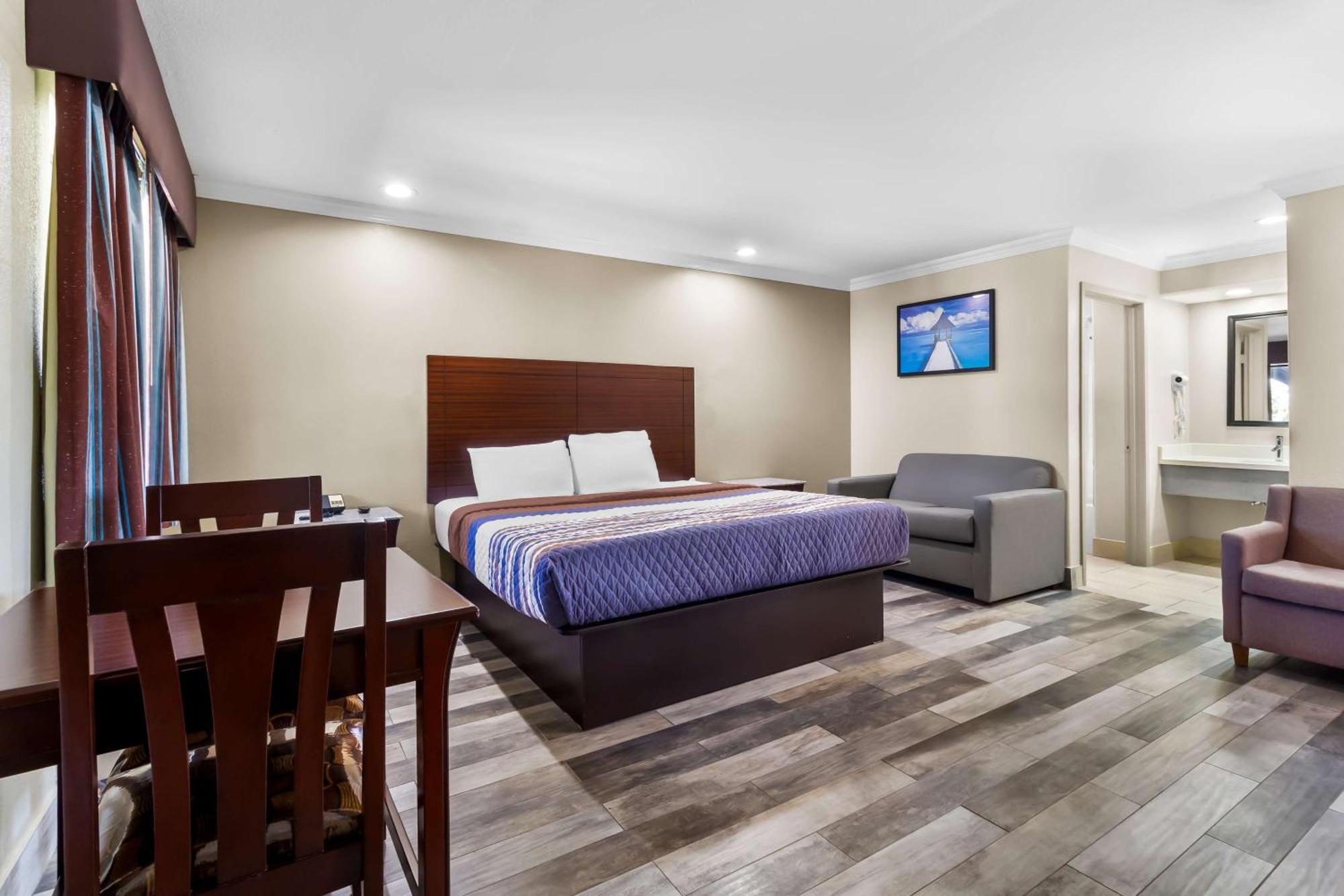 Americas Best Value Inn Houston Heights At I-45 Kültér fotó
