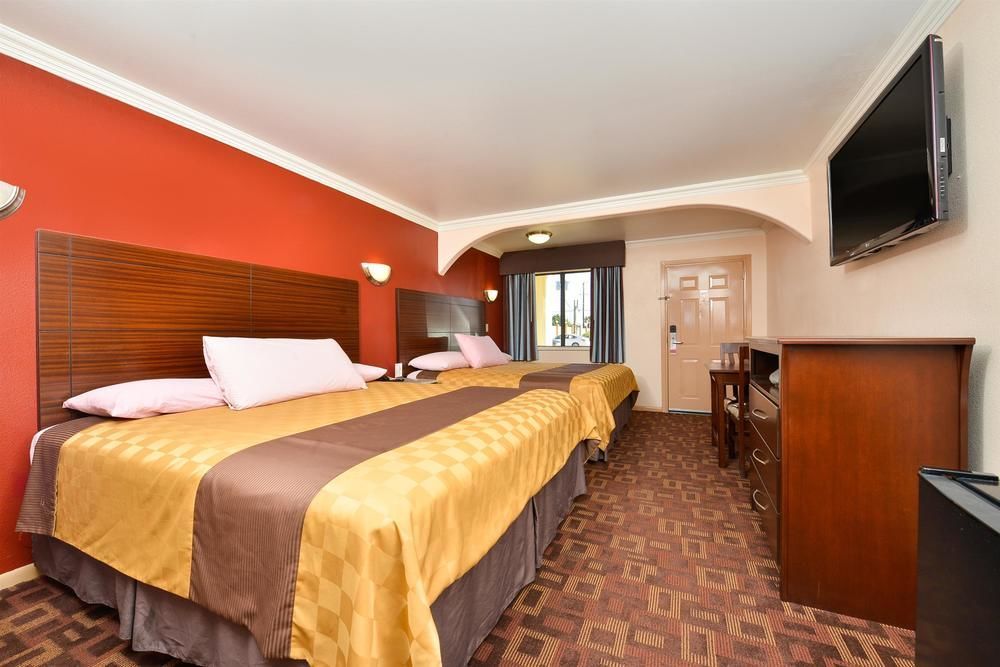 Americas Best Value Inn Houston Heights At I-45 Kültér fotó